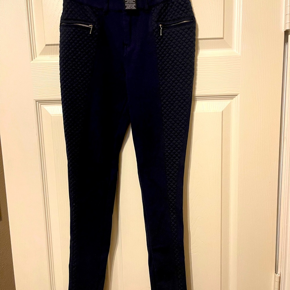 Size Small Ashley Skinny Pants